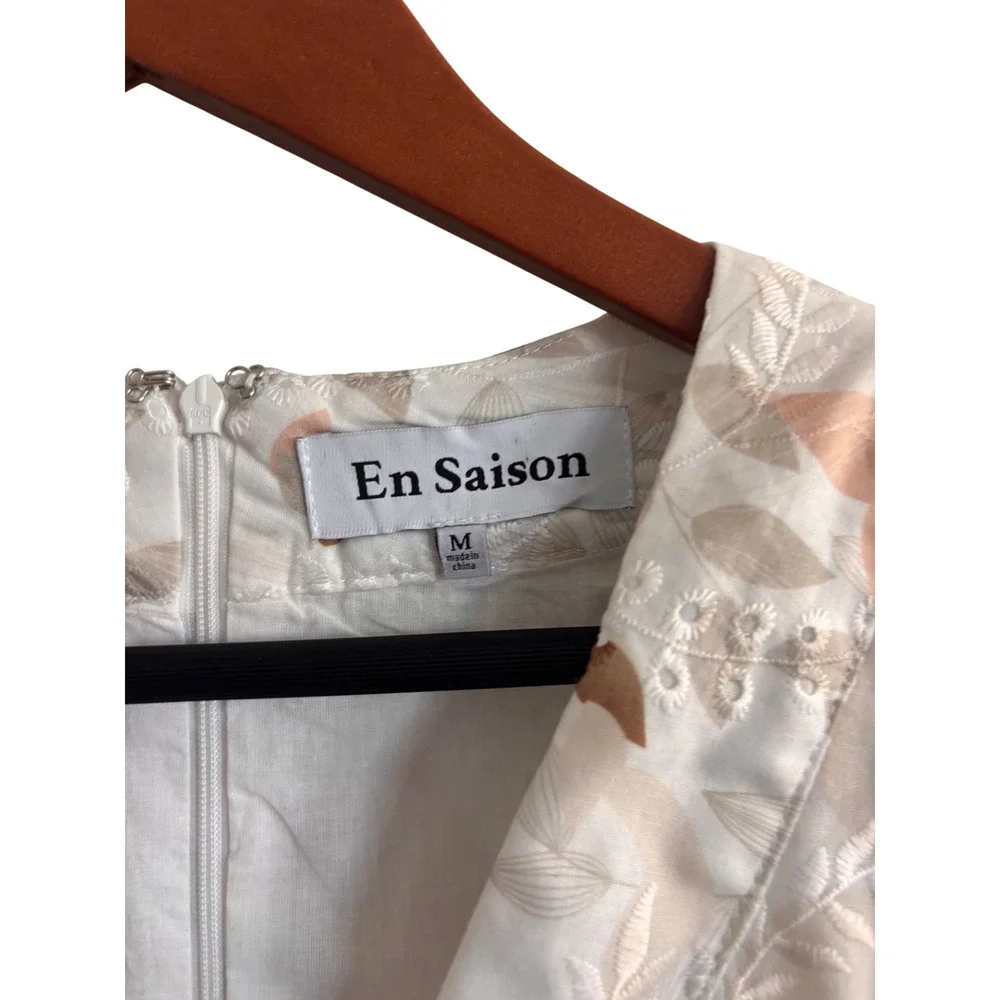 En Saison Womens Leaf Print Eyelet Mini Dress‎ Cream Tan V-Neck Belted Size M